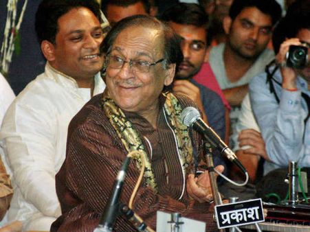 പാകിസ്താനില്‍ നിന്നുള്ള ഗസല്‍ ഗായകനെ പാടാനനുവദിയ്ക്കില്ലെന്ന് ശിവസേന... ഇന്ത്യ ഇതെങ്ങോട്ട്?