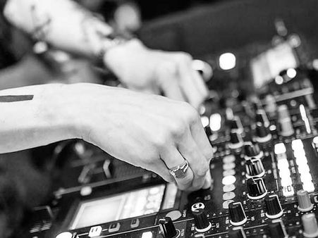 ഡിജെ പാര്‍ട്ടിയില്‍ പാട്ട് മാറ്റാന്‍ ആവശ്യപ്പെട്ട വിദ്യാര്‍ത്ഥിയെ കൊലപ്പെടുത്തി