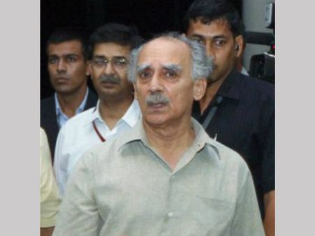 മന്‍നോഹന്‍ സിംഗ് ഗവണ്‍മെന്റിനോടൊപ്പം പശു കൂടിവന്നു അത്രയേ ഉള്ളൂ മോഡി സര്‍ക്കാര്‍: അരുണ്‍ ഷൂരി