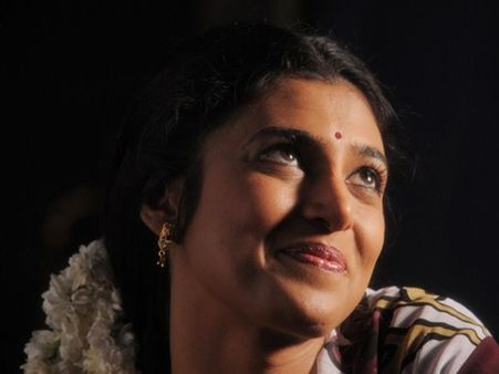 മുലയൂട്ടല്‍ ചിത്രം; മാധ്യമങ്ങള്‍ക്കെതിരെ കസ്തൂരി നിയമ നടപടിക്ക്?