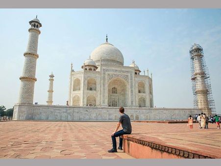 അമേരിക്കയിലെത്തിയെങ്കിലും സുക്കര്‍ബര്‍ഗ് ഇപ്പോഴും താജ്മഹലില്‍ തന്നെ