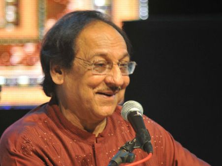 ഗസല്‍ നടത്താന്‍ ദില്ലിക്കും പേടി