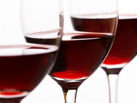 വൈനുണ്ടാക്കുന്നതും സൗദിയില്‍ കുറ്റം, 'നിയമം അറിയാത്ത' സായിപ്പ് പിടിച്ച പുലിവാല്