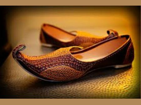 പശുത്തോല്‍ ഉത്പ്പന്നങ്ങള്‍ വില്‍ക്കാന്‍ പാടില്ല, നടപടിയെടുക്കണമെന്ന് ആര്‍എസ്എസ്