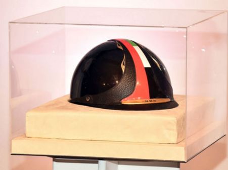 ഒരു ഹെല്‍മെറ്റിന് എന്ത് കൊടുക്കാം... ഞെട്ടരുത് 43, കോടി രൂപ!!!