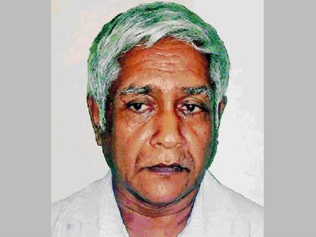 ഓണ്‍ലൈന്‍ പെണ്‍വാണിഭം; 'അച്ചായന്‍' നാട്ടുകാരുടെ പ്രിയപ്പെട്ട ജോഷിസാര്‍, നാട്ടിലെത്തിച്ചപ്പോള്‍...