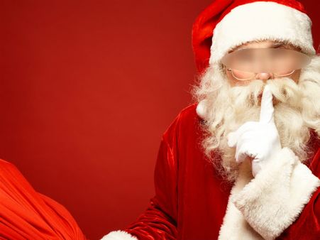 ഹെലികോപ്ടര്‍ അടിച്ചുമാറ്റി സാന്താ ക്ളോസ് പറന്നു, പൊലീസ് നെട്ടോട്ടത്തില്‍