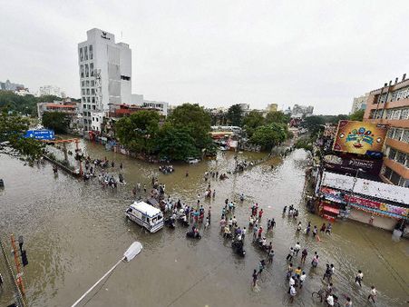 ചെന്നൈയില്‍ വൈദ്യുതിബന്ധം പുനസ്ഥാപിച്ചു