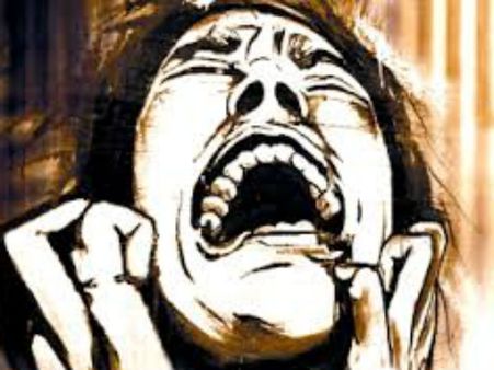 ആദിവാസി യുവതിയെ മര്‍ദ്ദിച്ച് നഗ്നയാക്കി പരസ്യമായി നടത്തിച്ചു