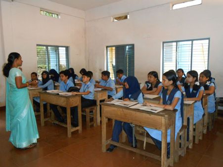 ജനസംഖ്യ നിയന്ത്രിക്കാന്‍ അബോര്‍ഷന്‍ പ്രതിവിധിയെന്ന് 10ാം ക്ലാസ് പുസ്തകം