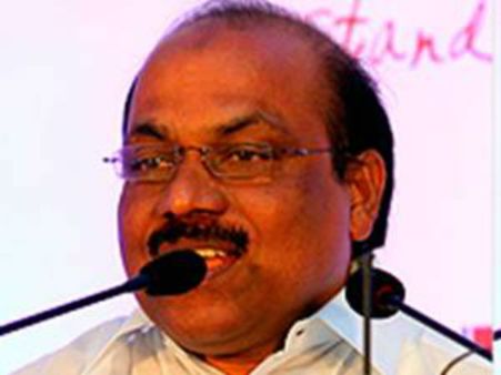 മന്ത്രി ഇബ്രാഹിംകുഞ്ഞ് ഒരുകോടി രൂപ കോഴ വാങ്ങി? പരാതി കേന്ദ്ര വിജിലന്‍സിന്