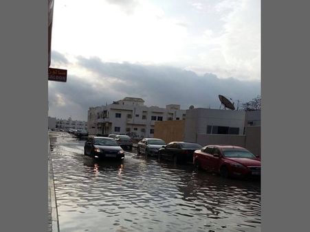 ദുബായില്‍ കനത്ത മഴ, ശക്തമായ കാറ്റിനും സാധ്യത