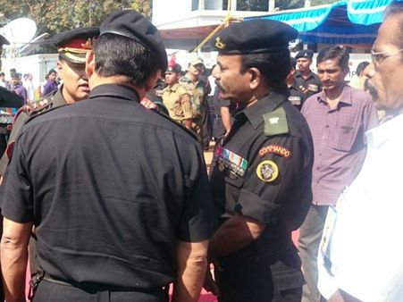 ബിഗ് സല്യൂട്ട്, നിറകണ്ണുകളോടെ മേജര്‍രവി നിരഞ്ജനെ നോക്കി നിന്നു