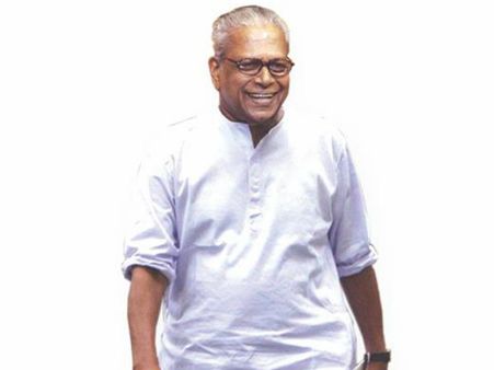 മുഖ്യമന്ത്രിയും ആഭ്യന്തരമന്ത്രിയും എത്ര കോടി തട്ടിയെടുത്തെന്ന് വ്യക്തമാക്കണമെന്ന് വിഎസ്