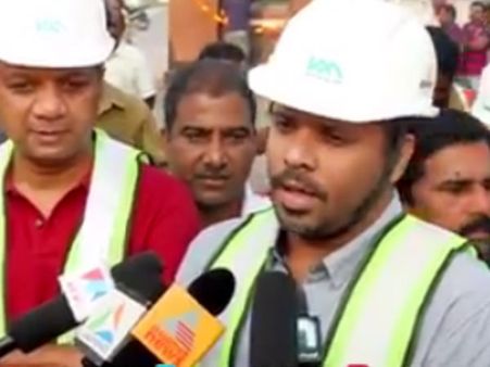 ആഷിക് അബുവിന് കൊച്ചി മെട്രോയില്‍ പണി കിട്ടി!!! കണ്ട് നോക്കൂ...