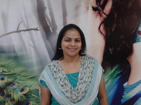 ടി.പി ശ്രീനിവാസന് കിട്ടേണ്ട അടി കിട്ടി, എസ്എഫ്‌ഐയെ പിന്തുണച്ച് സിന്ധു ജോയ്