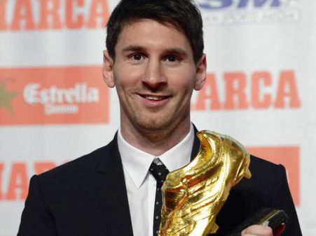 മെസ്സിയുടെ പാസ്‌പോര്‍ട്ട് സോഷ്യല്‍ മീഡിയയില്‍, പോലീസുകാരന്‍ അകത്തായി!