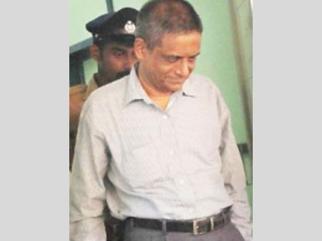 സ്വയം വിരമിക്കാനുള്ള തീരുമാനം തൃശൂര്‍ വിജിലന്‍സ് ജഡ്ജി പിന്‍വലിച്ചു