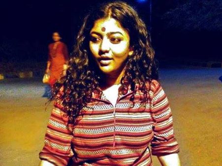 ഈ മര്‍ദക ഭരണകൂടത്തിന് കീഴില്‍ നമുക്ക് രാജ്യദ്രോഹികളാകാമെന്ന് അരുന്ധതി