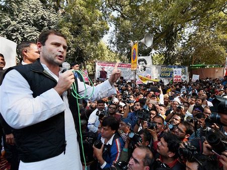 രോഹിത് വെമുലയെ ആര്‍എസ്എസ് കൊല്ലാന്‍ നോക്കിയെന്ന് രാഹുല്‍ഗാന്ധി