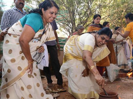 ആറ്റുകാല്‍ അമ്മയ്ക്ക് പൊങ്കാലയര്‍പ്പിച്ച് ആയിരങ്ങള്‍ പടിയിറങ്ങി; വിശേഷങ്ങളിലൂടെ...