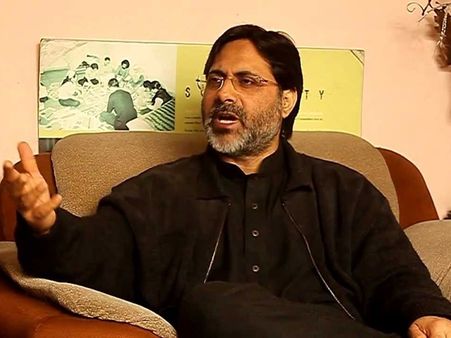 അഫ്‌സല്‍ ഗുരു അനുസ്മരണം, മുന്‍ അധ്യാപകന്‍ എസ്എആര്‍ ഗീലാനിയെ അറസ്റ്റ് ചെയ്തു