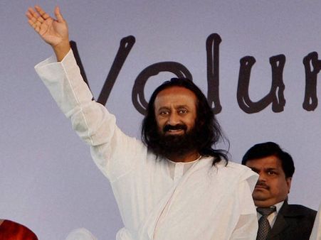 ഇന്ത്യയുടെ ജയം ഏറ്റെടുത്ത ശ്രീ ശ്രീ രവിശങ്കര്‍ എട്ടുകാലി മമ്മൂഞ്ഞെന്ന് എന്‍എസ് മാധവന്‍