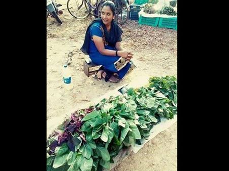 ആഴ്ചച്ചന്തയില്‍ ചീര വില്‍ക്കുന്ന പഞ്ചായത്ത് പ്രസിഡണ്ട്... സഖാവ് മഞ്ജു പറയുന്നു...