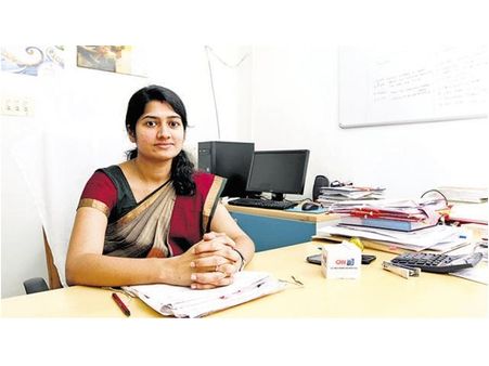 കരുത്തുറ്റ സ്ത്രീയായി അനുപമയെ തന്നെ മലയാളികള്‍ തിരഞ്ഞെടുത്തു