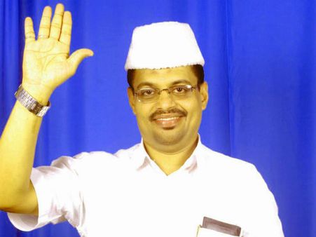 പാണക്കാട്ടെ തങ്ങള്‍മാര്‍ക്കെതിരെ ഒരു 'ബിജെപി' തങ്ങള്‍...!!! ലീഗിനെ തറപറ്റിയ്ക്കാന്‍ ബാദുഷ തങ്ങള്‍
