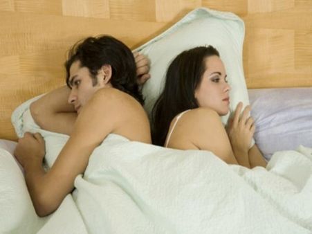 പങ്കാളി നിങ്ങളെ വഞ്ചിക്കുന്നുണ്ടോ എന്ന് കണ്ടെത്താന്‍ വീട്ടിലെ മെത്തകള്‍ക്ക് കഴിയും, വീഡിയോ കാണൂ...