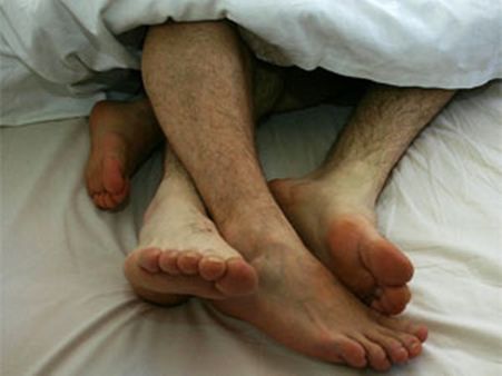 മസാജ് പാര്‍ലറിന്‍റെ മറവില്‍ പുരുഷ സ്വവര്‍ഗ ലൈംഗിക ഇടപാട്, കുവൈത്തില്‍ 40 പേര്‍ അറസ്റ്റില്‍