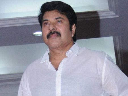 പരവൂരിന്‍റെ ദുഖത്തില്‍ പങ്കുചേര്‍ന്ന് മമ്മൂട്ടി, മരിച്ചവരുടെ കുടുംബാംഗങ്ങളെ സന്ദര്‍ശിച്ചു