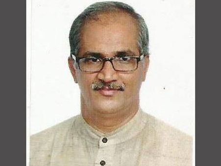 കാലുകള്‍ രണ്ടുമില്ല കൂത്തുപറമ്പിലെ ഈ ബിജെപി സ്ഥാനാര്‍ത്ഥിയ്ക്ക്...