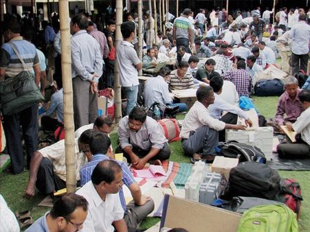 അസമിലും ബംഗാളിലും കനത്ത പോളിങ് ;ബംഗാളില്‍ വ്യാപക അക്രമം