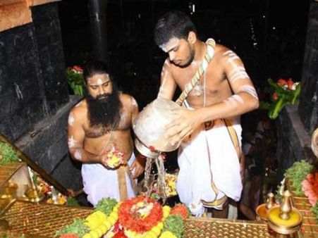 വെടിക്കെട്ട് നിര്‍ത്തലാക്കുന്നതാണ് നല്ലതെന്ന് ശബരിമല തന്ത്രി