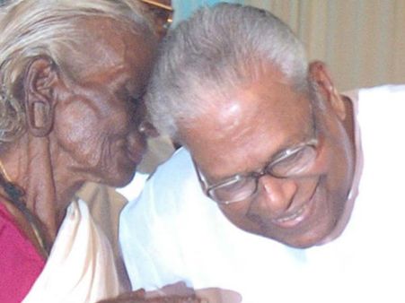 എല്ലാം കാറ്റാടിമരത്തിന്റെ മൂട്ടില്‍ പോയിനോക്കണോ മുഖ്യമന്ത്രീ...