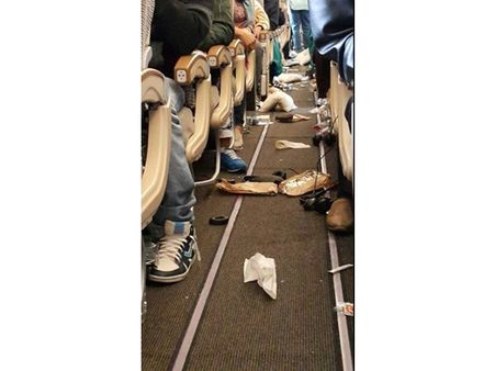 ഇത്തിഹാദ് വിമാനം ആകശച്ചുഴിയില്‍പ്പെട്ട് നിരവധി പേര്‍ക്ക് പരുക്ക്!!