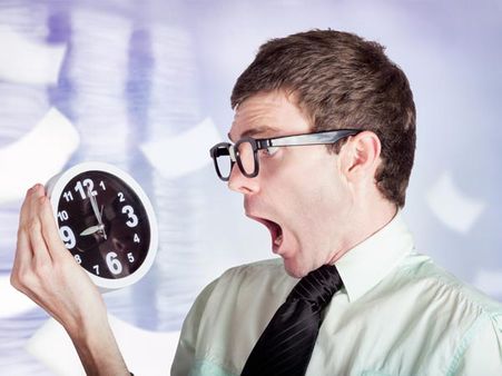 ഇങ്ങനെ വേണം കൃത്യനിഷ്ഠ പഠിപ്പിക്കാന്‍