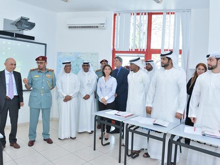 ദുബായ് എമിഗ്രേഷന്‍ ജീവനക്കാര്‍ ഇനി ഏത് ഭാഷയിലും നിങ്ങളോട് സംസാരിക്കും