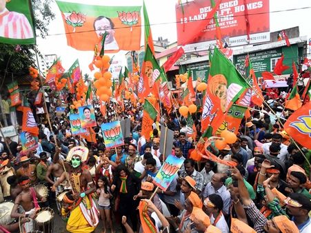 പ്രചരണം സമാപിച്ചു: കേരളം തിങ്കളാഴ്ച പോളിങ് ബൂത്തിലേയ്ക്ക്