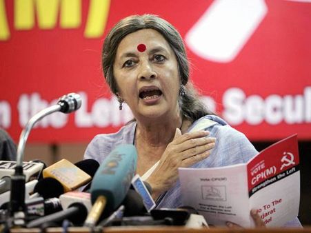 തര്‍ജ്ജമക്കാരന്‍ വൃന്ദ കാരാട്ടിനും പണികൊടുത്തു.. ഒടുക്കം കുരച്ച് കുരച്ച് മലയാളം പറയേണ്ടി വന്നു...