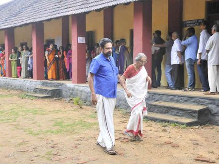 ജിഷയും ഭരണതുടര്‍ച്ചയും വഴിത്തിരിവും-വോട്ടെടുപ്പ് ദിനത്തില്‍ വിവിധ രാഷ്ടീയ നേതാക്കള്‍ പറയുന്നതിങ്ങനെ