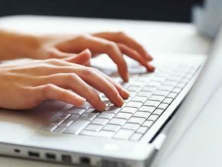 കൗമാരക്കാര്‍ ലാപ്പ്‌ടോപ്പിനോടും ഫേസ്ബുക്കിനോടും ആസക്തിയുള്ളവരെന്ന് പഠനം