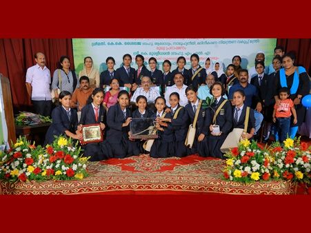 സംസ്ഥാന മലിനീകരണ നിയന്ത്രണ ബോര്‍ഡിന്റെ പുരസ്‌ക്കാരം ജിവിഎച്ച്എസ്എസ് നടക്കാവ് സ്‌കൂളിന്