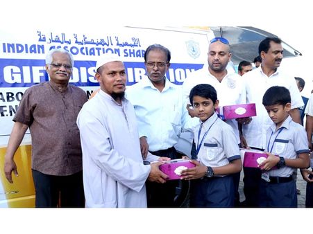 ഇഫ്താര്‍ കിറ്റുകളുമായി സ്‌കൂള്‍ വിദ്യാര്‍ഥികള്‍