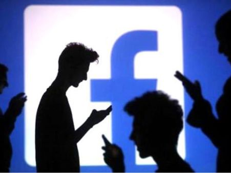 നിങ്ങള്‍ അശ്ലീല വെബ്ബ്‌സൈറ്റുകള്‍ സെര്‍ച്ച് ചെയ്യുമ്പോള്‍ ഫേസ്ബുക്ക് ചെയ്യുന്നത്!!!