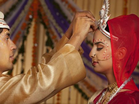 ഇന്ത്യയില്‍ നിലനില്‍ക്കുന്ന ഇത്തരം ആചാരങ്ങള്‍ ഇന്ത്യക്കാര്‍ അന്ധവിശ്വാസികളല്ല എന്ന് തെളിയിക്കും