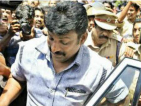 കടകംപള്ളി ഭൂമി തട്ടിപ്പ്; സലിം രാജിനെ പ്രോസിക്യൂട്ട് ചെയ്യും...