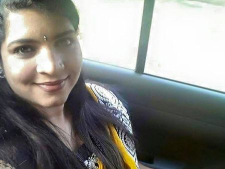 സരിതയ്‌ക്കെതിരെ ജാമ്യമില്ലാ അറസ്റ്റ് വാറണ്ട്... ഇനി 'മുങ്ങാന്‍'പറ്റില്ല